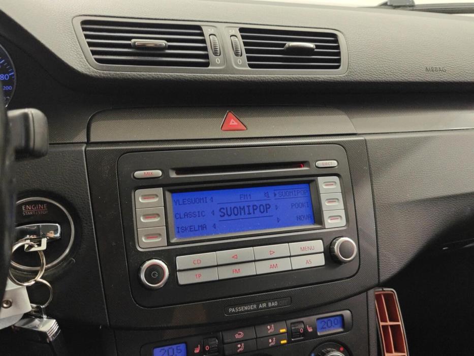 VOLKSWAGEN Passat 2006