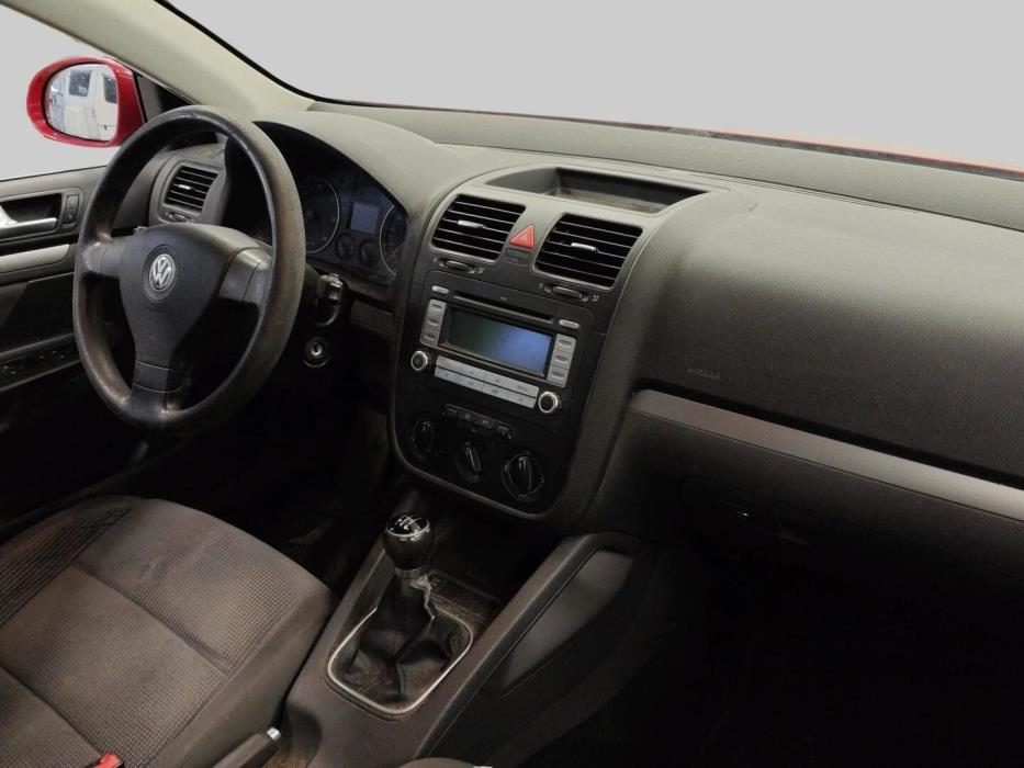 VOLKSWAGEN Golf 2007