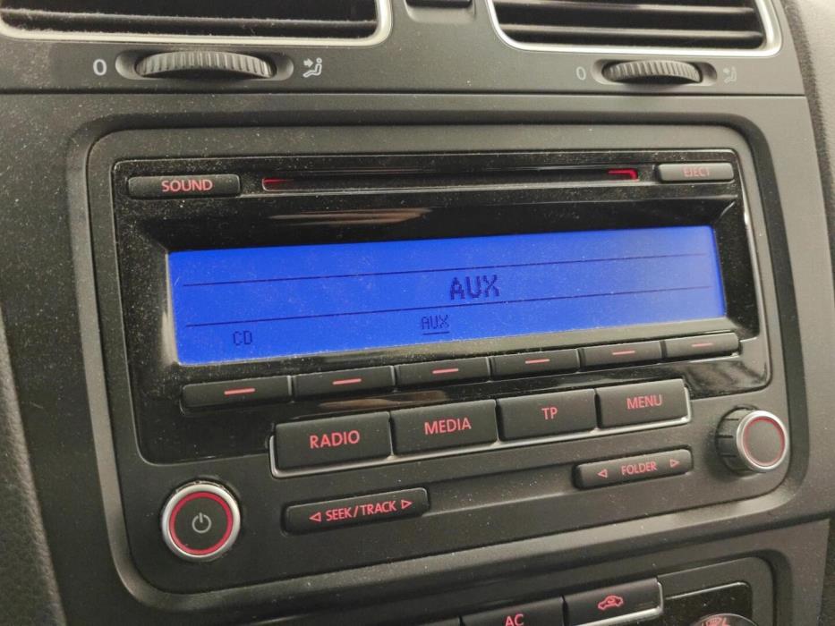 VOLKSWAGEN Golf 2011