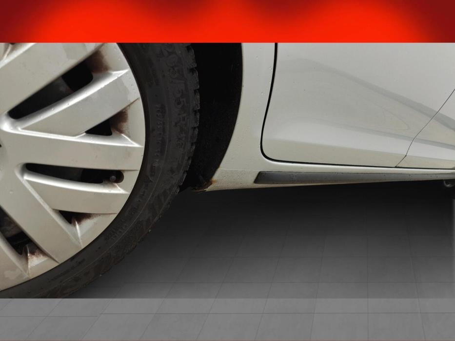 VOLKSWAGEN Golf 2011