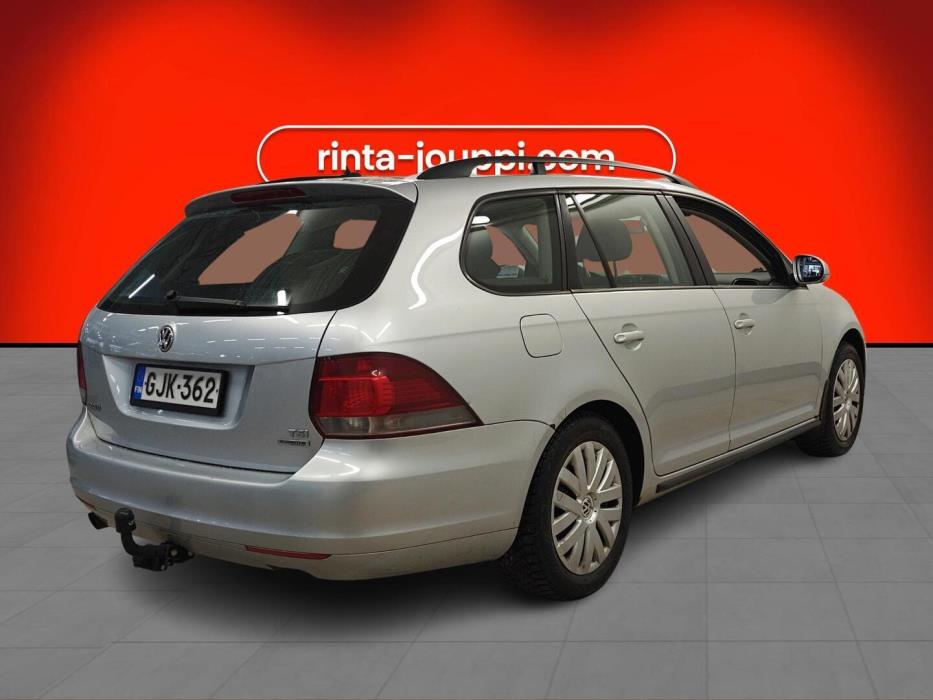 VOLKSWAGEN Golf 2011