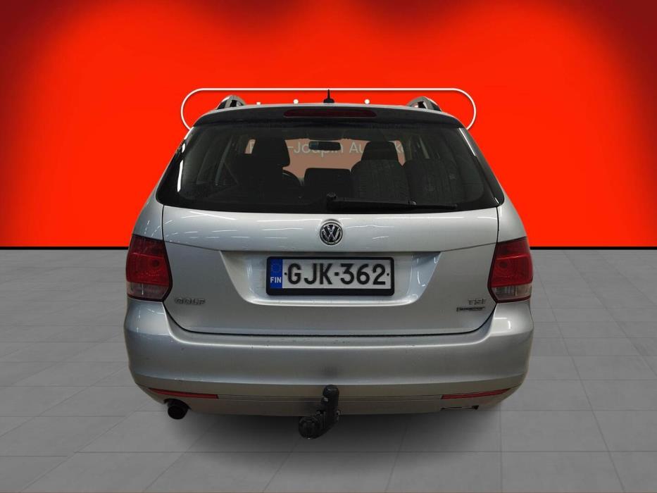 VOLKSWAGEN Golf 2011