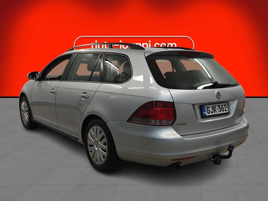 VOLKSWAGEN Golf 2011