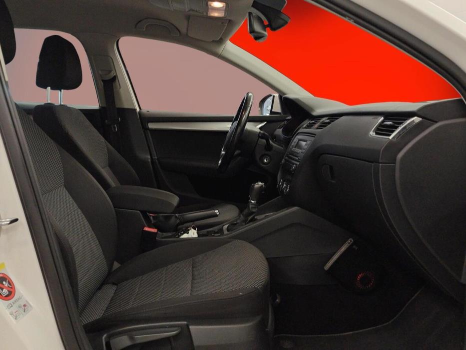 SKODA Octavia 2014