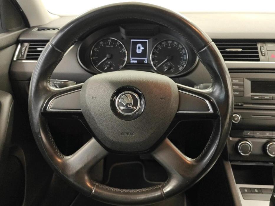 SKODA Octavia 2014