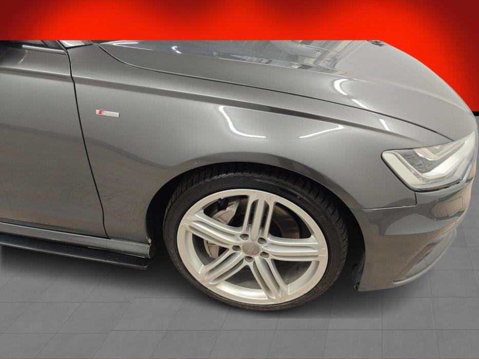 AUDI A6 2012