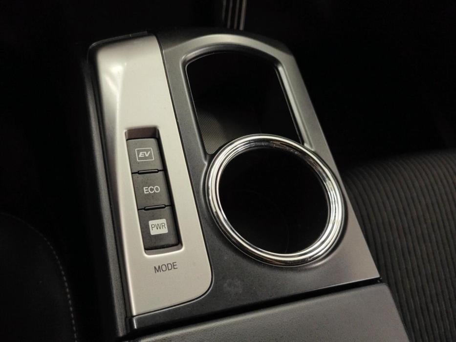 TOYOTA Prius+ 2019