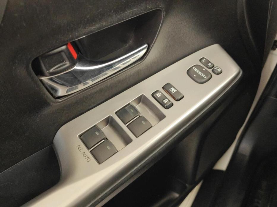 TOYOTA Prius+ 2019