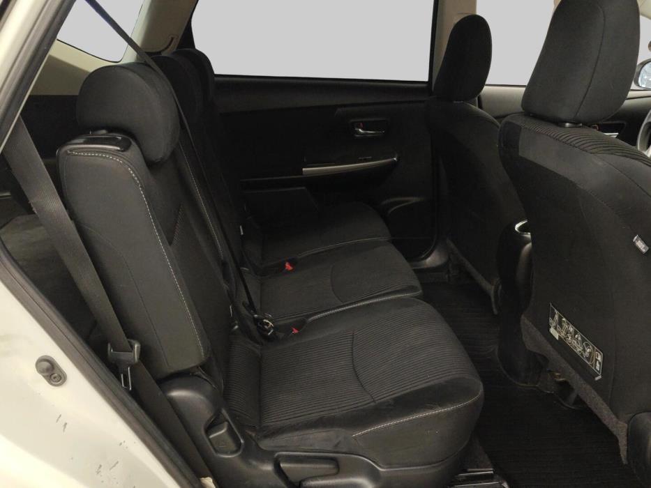 TOYOTA Prius+ 2019