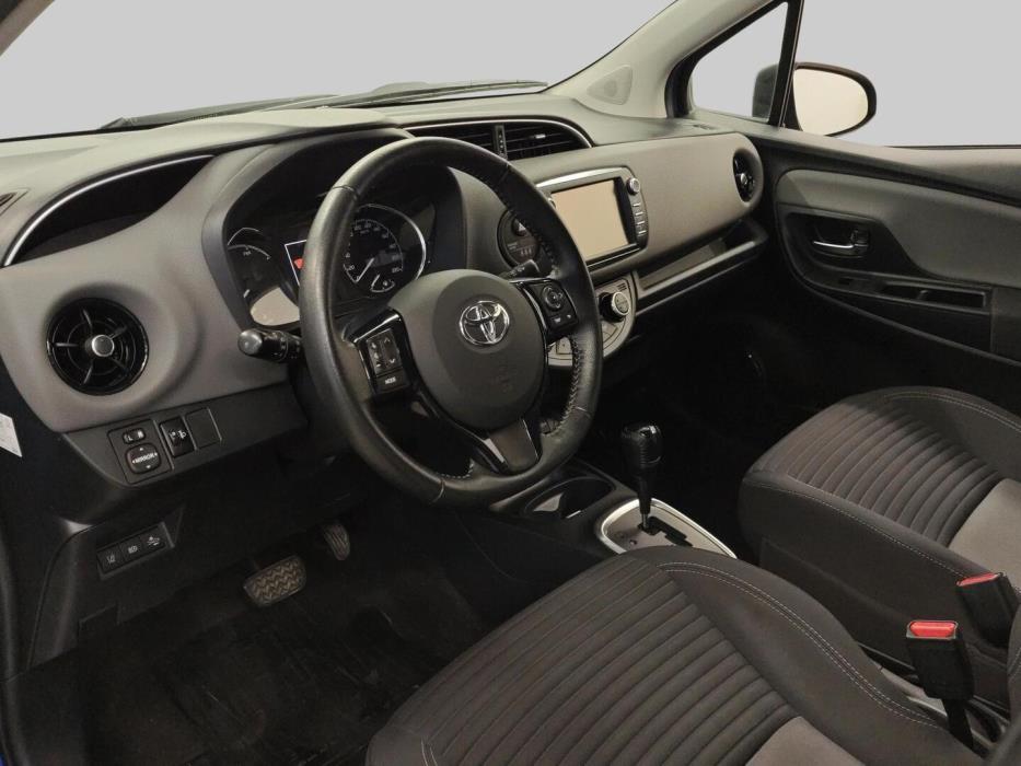TOYOTA YARIS 2018