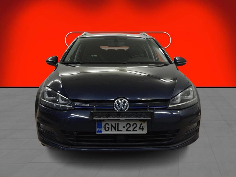 VOLKSWAGEN Golf 2014