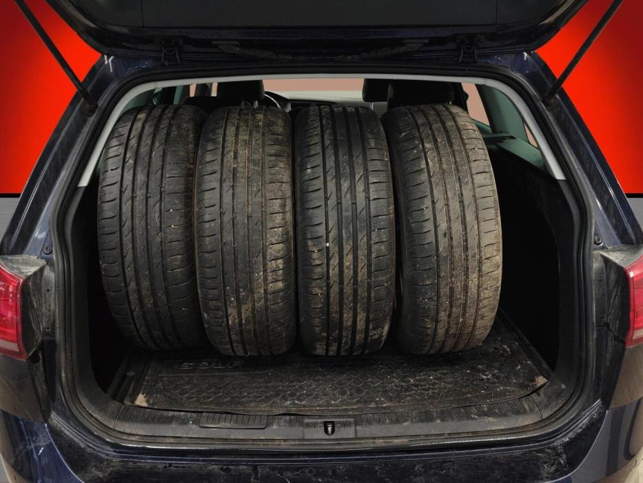 VOLKSWAGEN Golf 2014