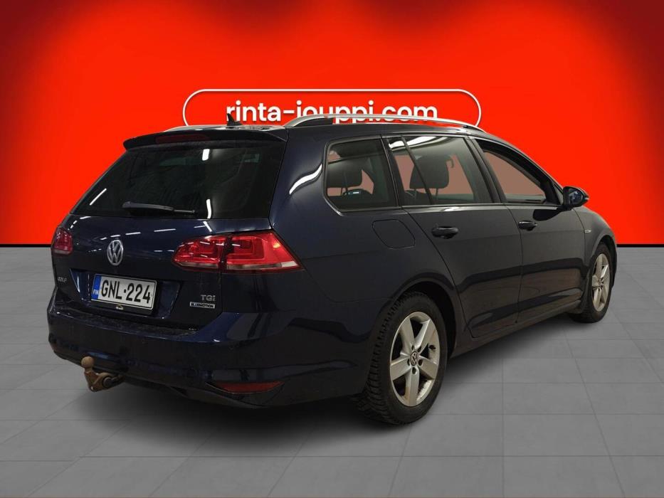 VOLKSWAGEN Golf 2014