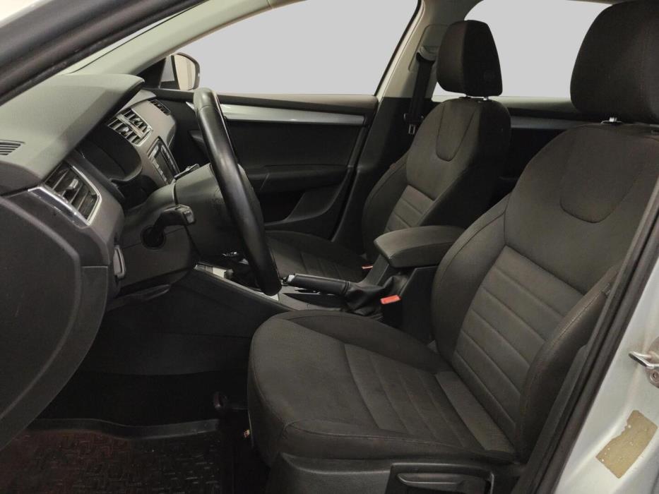 SKODA Octavia 2014