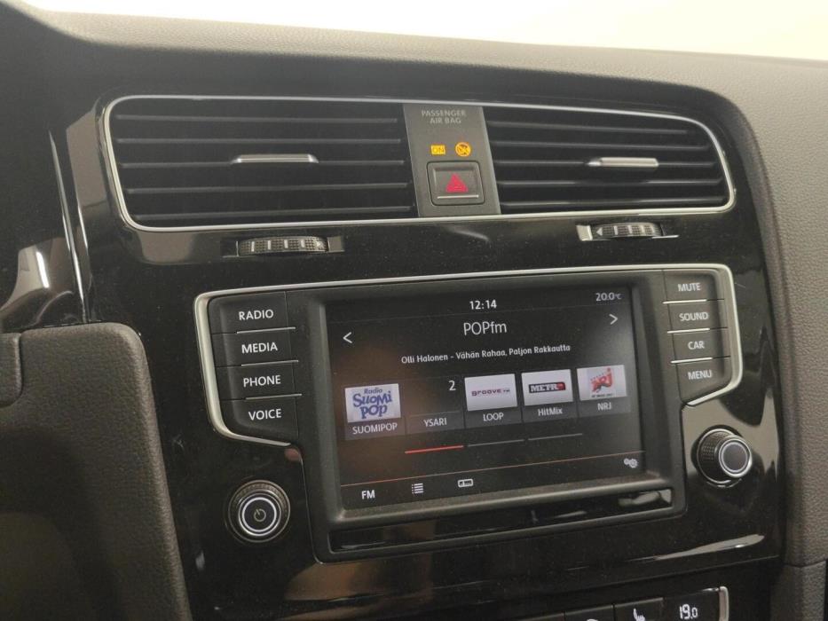 VOLKSWAGEN Golf 2015