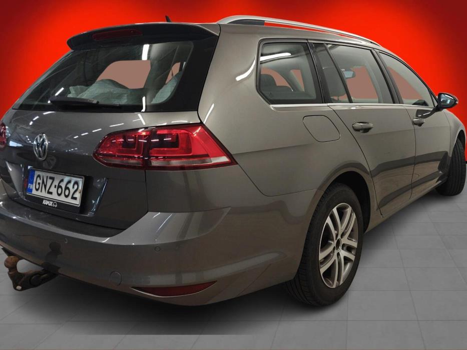 VOLKSWAGEN Golf 2015