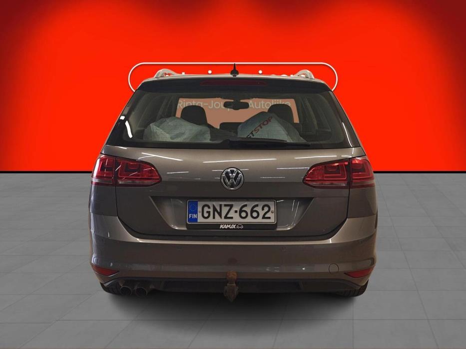 VOLKSWAGEN Golf 2015