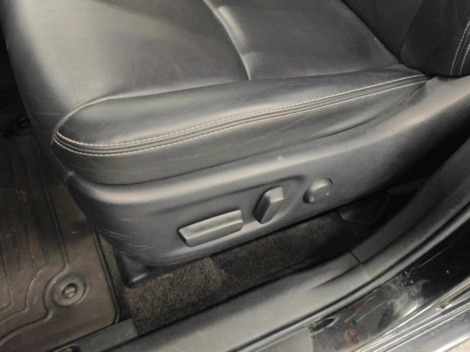 TOYOTA PRIUS+ 2019