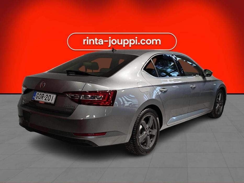 SKODA Superb 2016