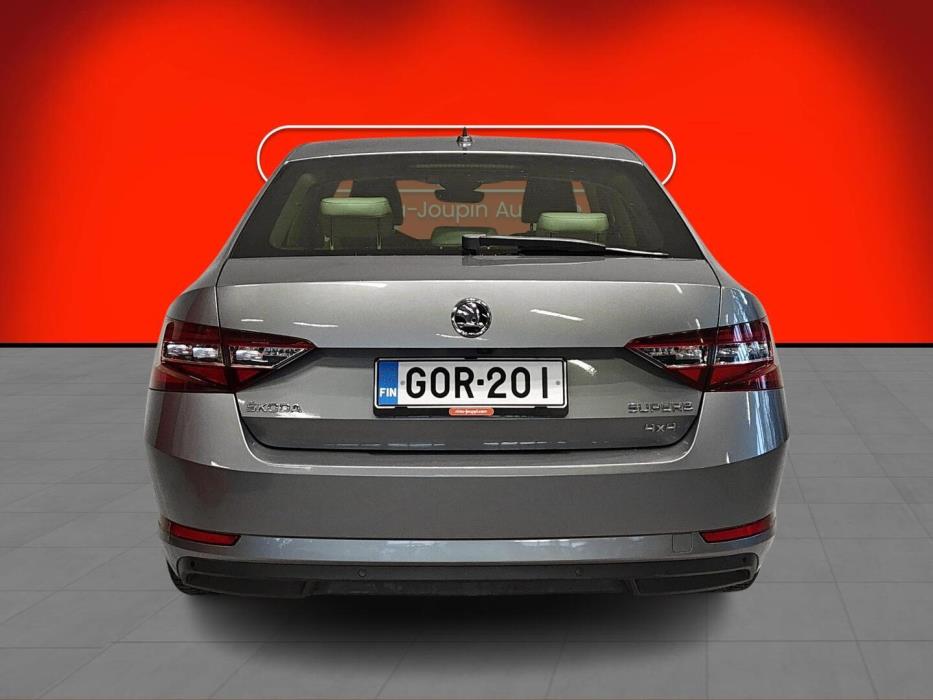 SKODA Superb 2016