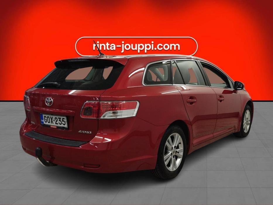 TOYOTA Avensis 2011
