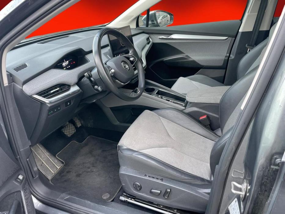 SKODA Enyaq 2023