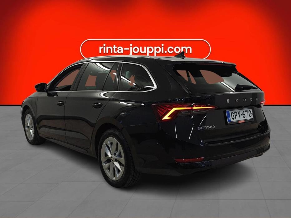 SKODA OCTAVIA 2024