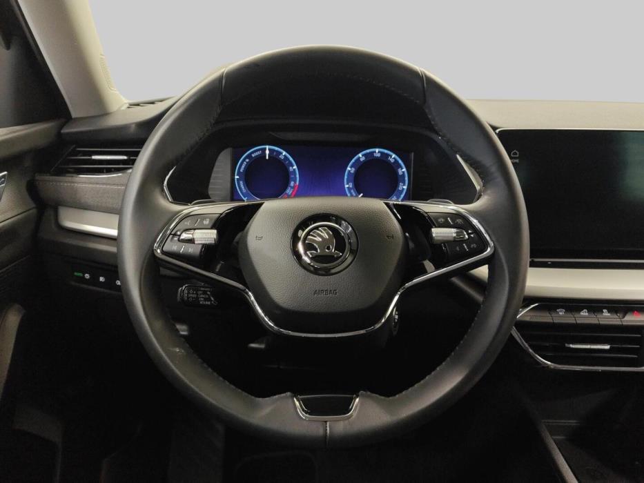 SKODA OCTAVIA 2024