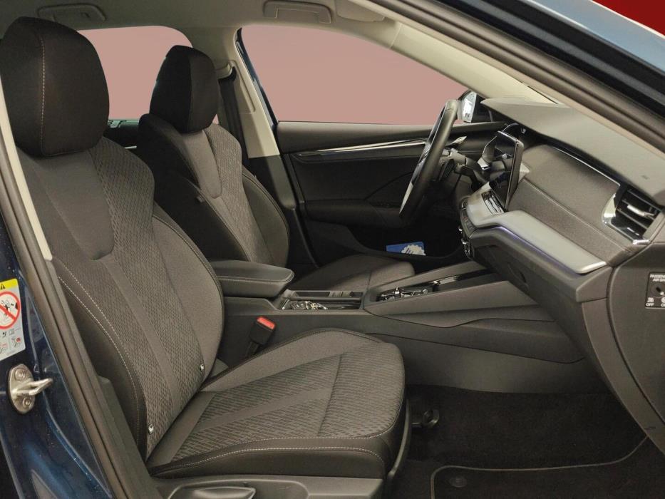 SKODA OCTAVIA 2024