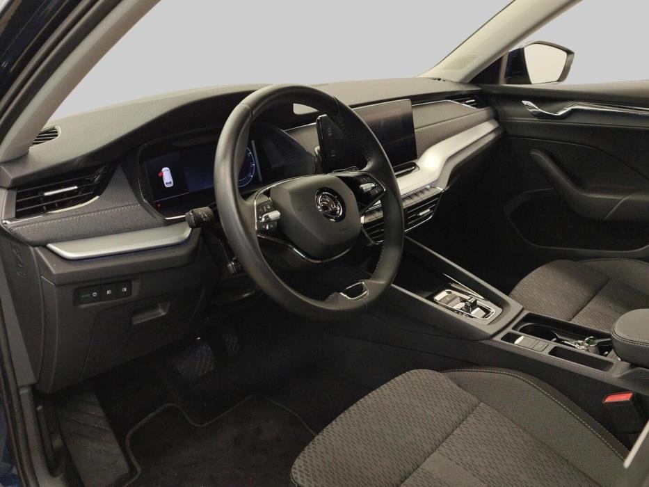 SKODA OCTAVIA 2024