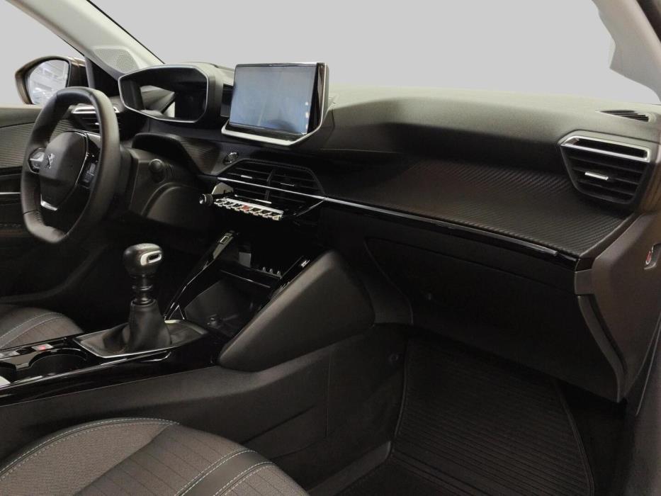 PEUGEOT 208 2022