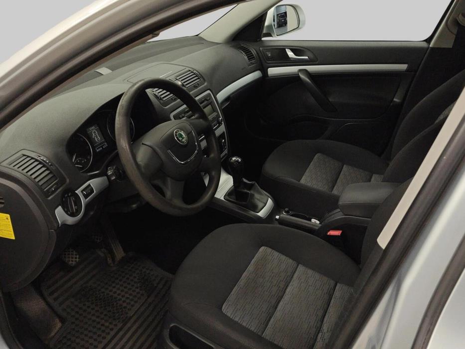 SKODA Octavia 2010