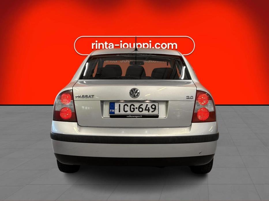 VOLKSWAGEN Passat 2003