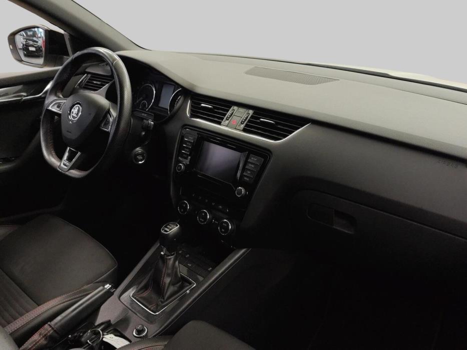SKODA Octavia 2015