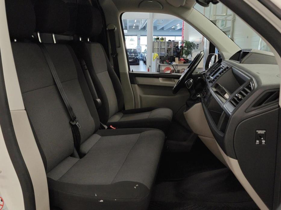 VOLKSWAGEN Transporter 2017
