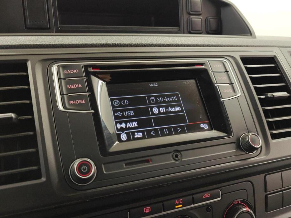 VOLKSWAGEN Transporter 2017