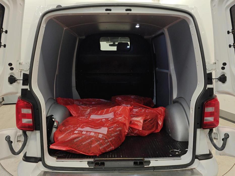 VOLKSWAGEN Transporter 2017