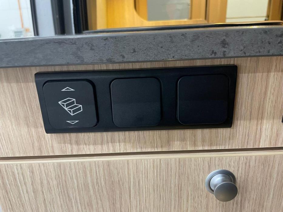 ROADCAR VAN R 540 2018