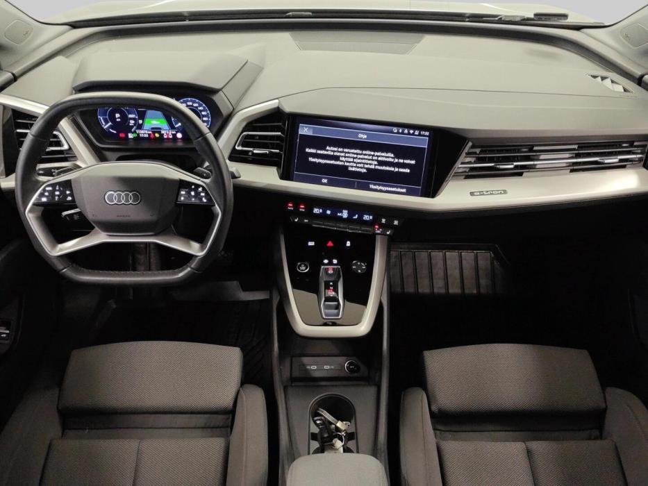 AUDI Q4 e-tron 2024