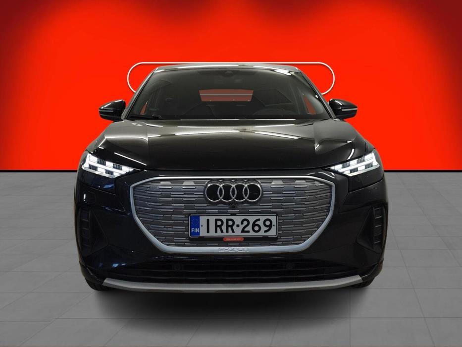 AUDI Q4 e-tron 2024
