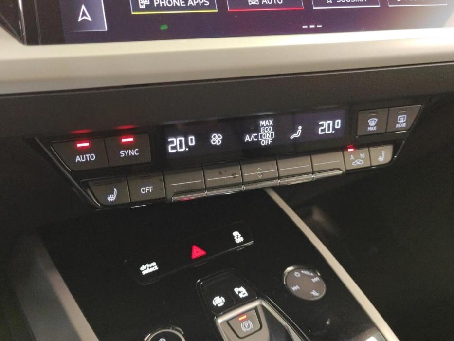 AUDI Q4 e-tron 2024