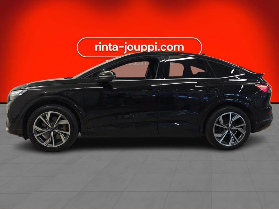 AUDI Q4 e-tron 2024