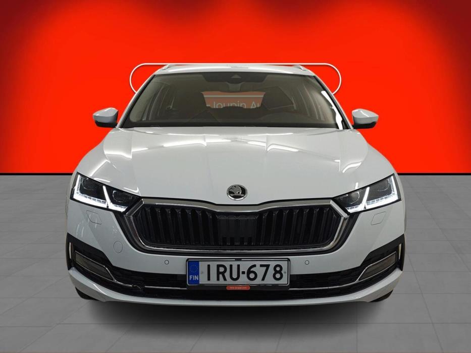 SKODA OCTAVIA 2024