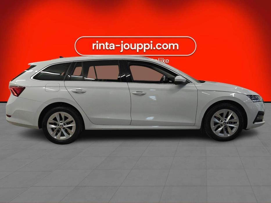 SKODA OCTAVIA 2024