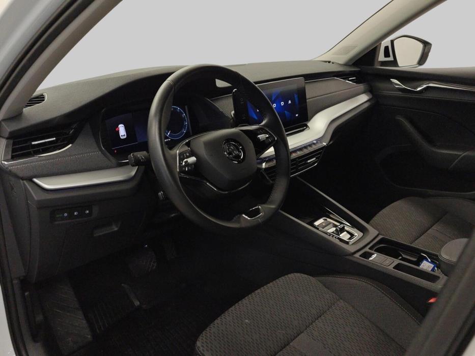SKODA OCTAVIA 2024