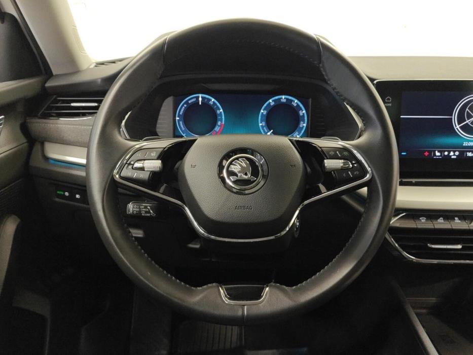 SKODA OCTAVIA 2024