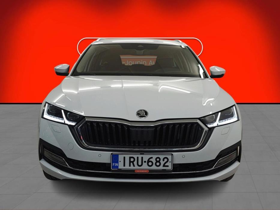 SKODA OCTAVIA 2024