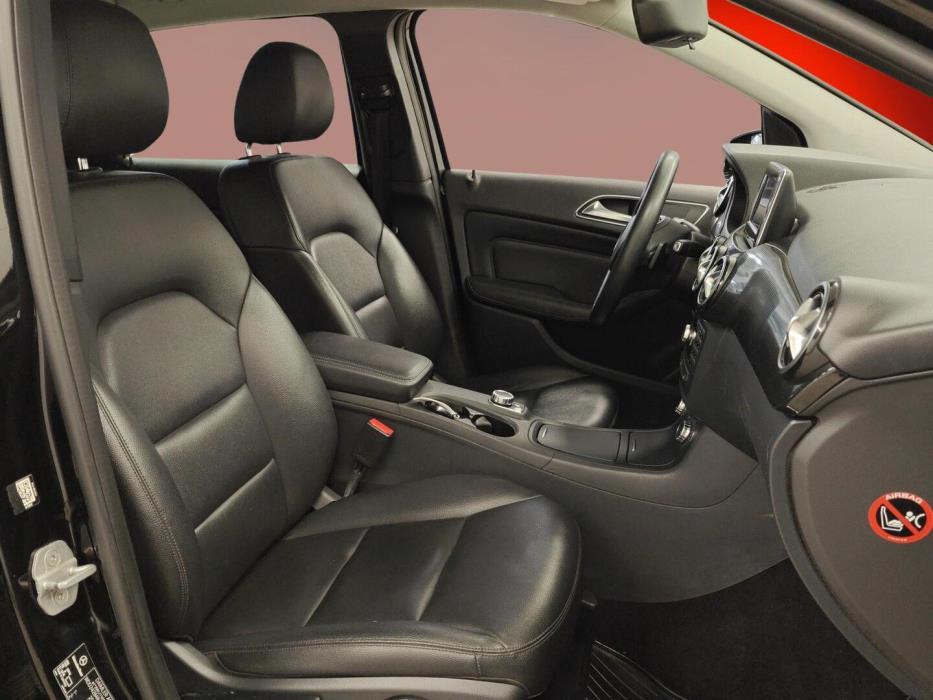 MERCEDES-BENZ B 2015