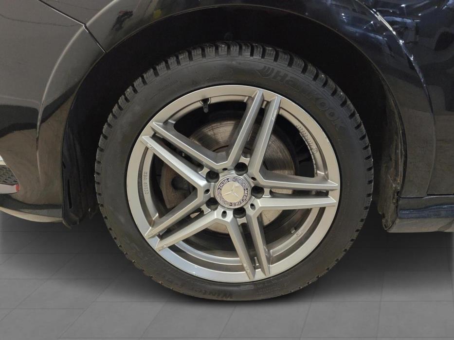 MERCEDES-BENZ B 2015