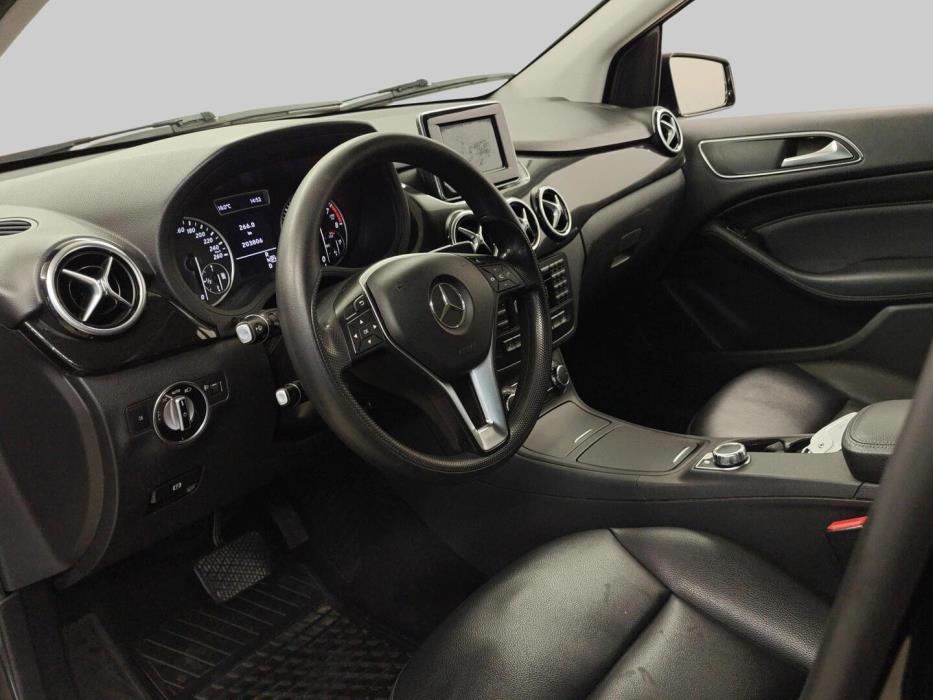 MERCEDES-BENZ B 2015